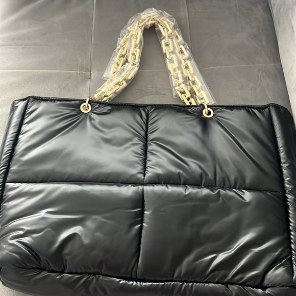 Faux leather large shoulder bag with chain detail - Picture 3 of 4
